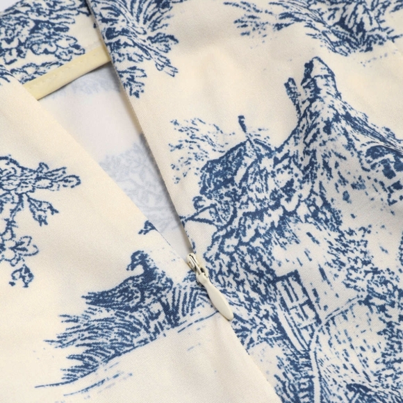 Cute set: printed body suit and matching mini skirt - Picture 10 of 16